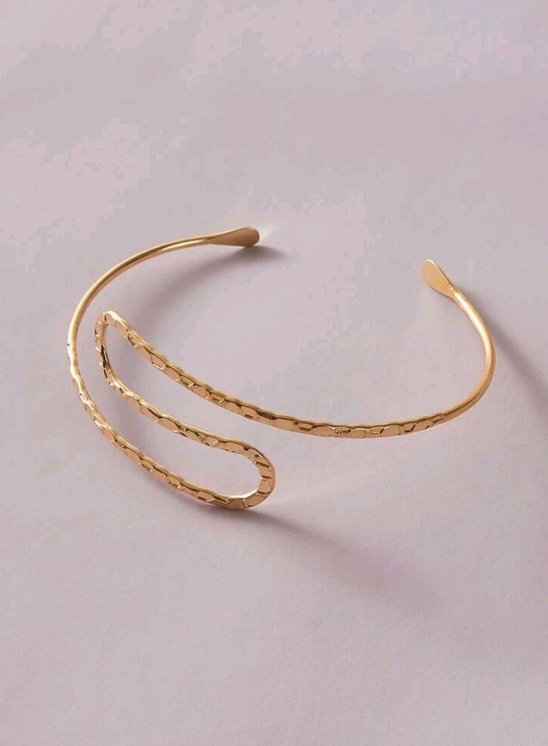Vega Arm Cuff