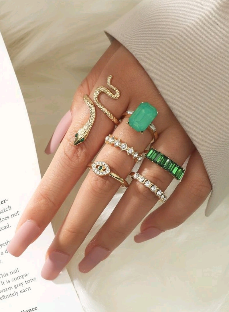 Emerald Charm Ring Set